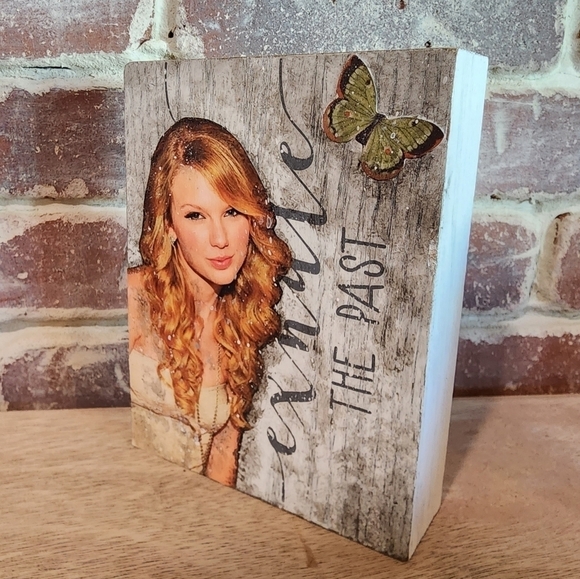 Taylor Swift Fearless Inspired Exhale The Past Art Block/ Wall Hanging - Picture 1 of 7